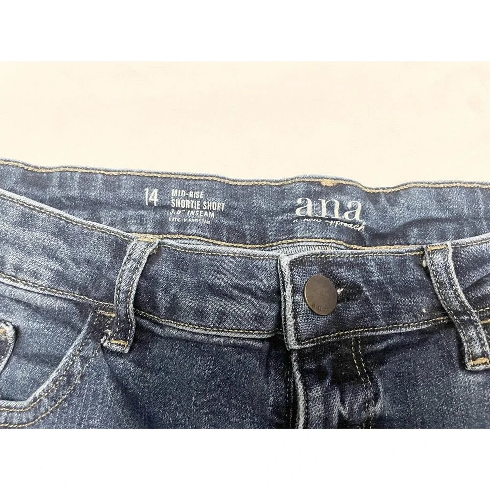 A New Approach ANA Shortie Shorts Size 14 34